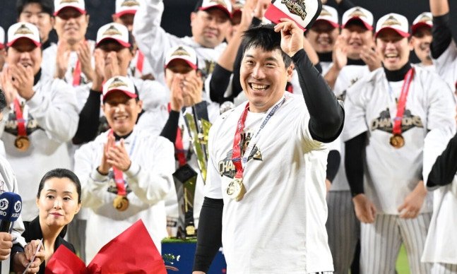 “김현수와 박해민, LG의 미래를 좌우할 FA 계약의 조건과 전망”